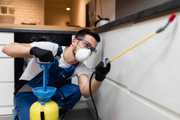 Best Commercial Pest Control Services  in Covington, KY